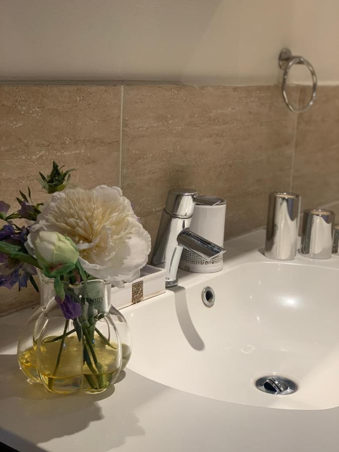 1st Floor Luxury 2 Bedroom 1 Bathroom Hampstead Londra